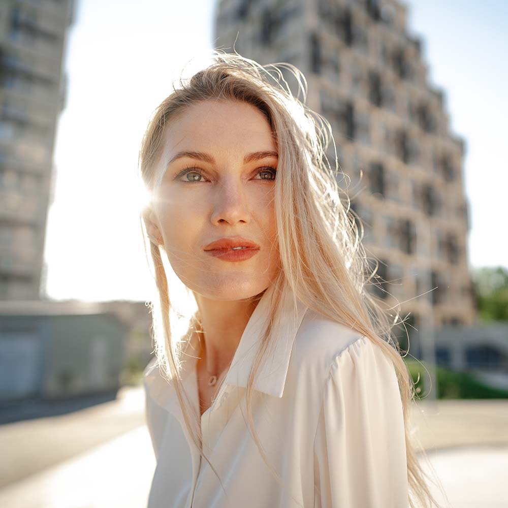 Close up portrait of young businesswoman outdoors 5prp7cf.jpg